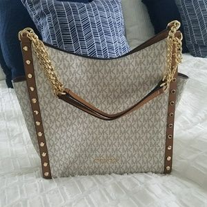 Authentic Michael Kors Newbury Handbag